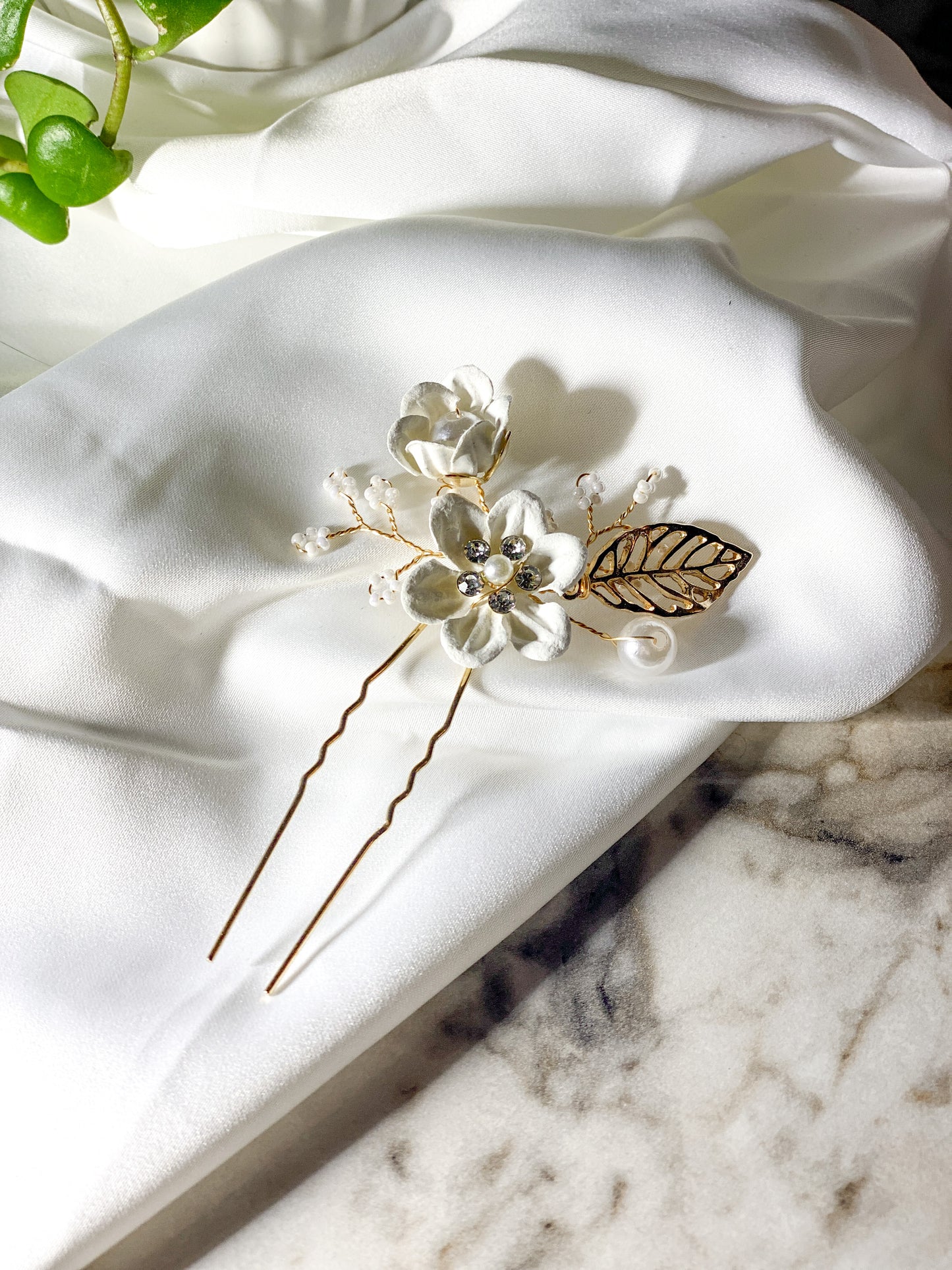 A hair clip with flowers